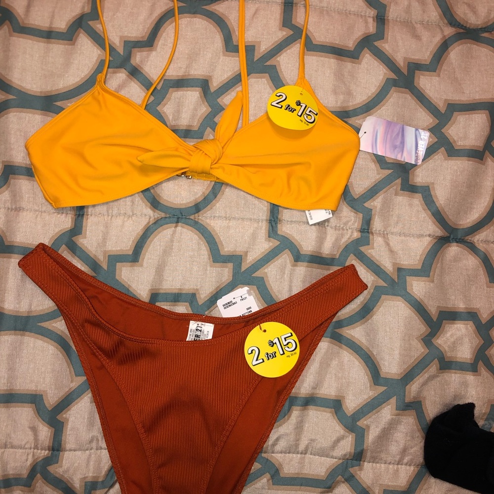 Bikini set - Picture 2 of 5